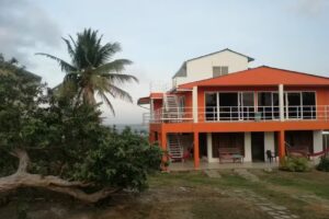 Claymount View Posada Nativa