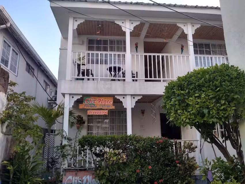 Cli&acute;s Place Posada Nativa