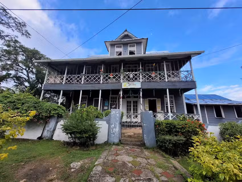 Coconut Paradise Lodge