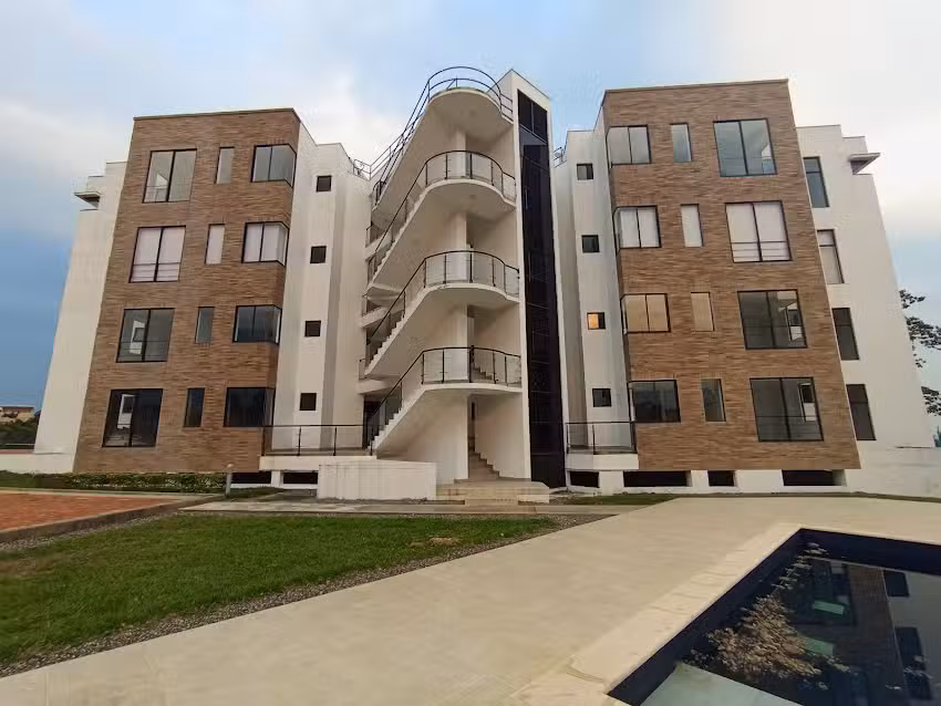 Condominio country club del llano