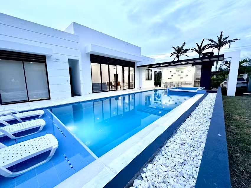 Condominio El Imperio Casa F-20