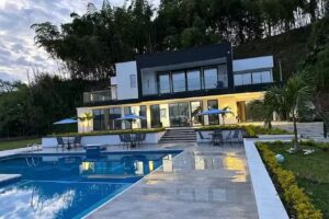 Condominio Hacaritama