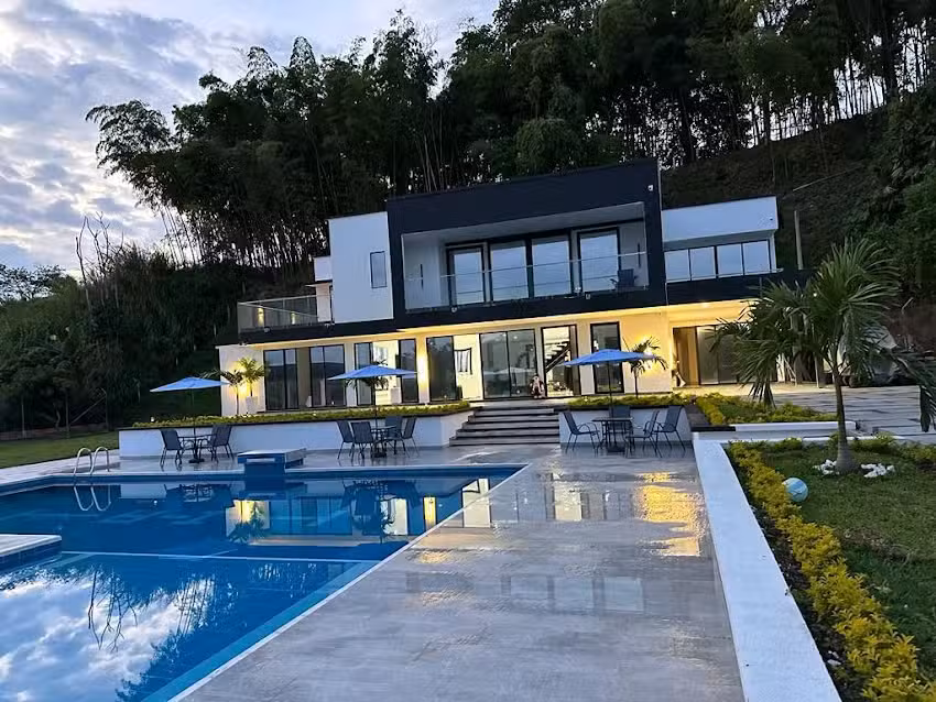 Condominio Hacaritama