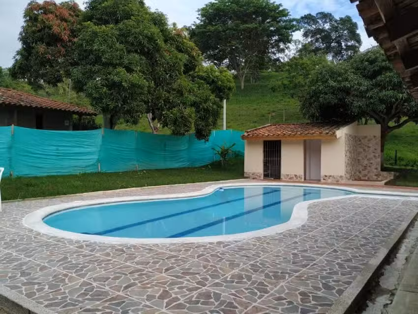 Conjunto campestre Bel&eacute;n