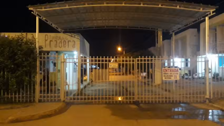 Conjunto cerrado casas de la pradera