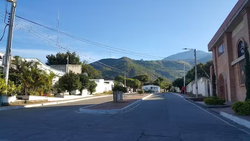 Conjunto Los Pelaez La Loma