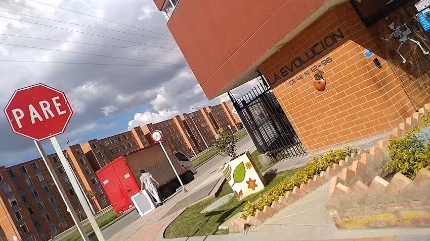 Conjunto residencial la evoluci&oacute;n