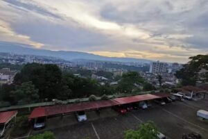 Conjunto residensial balcones del tejar 5 porteria