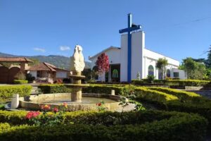 Convento San Jos&eacute; &ndash; Hnas. Obreras misioneras de La Sant&iacute;sima Trinidad &ndash; Casa de retiros &ndash; Fusagasug&aacute;