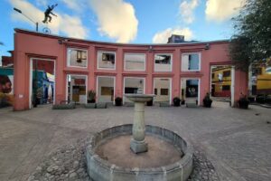 Depa Monserrate &ndash; Historic Retreat in Central Candelaria with Mountain Views &ndash; Bogota