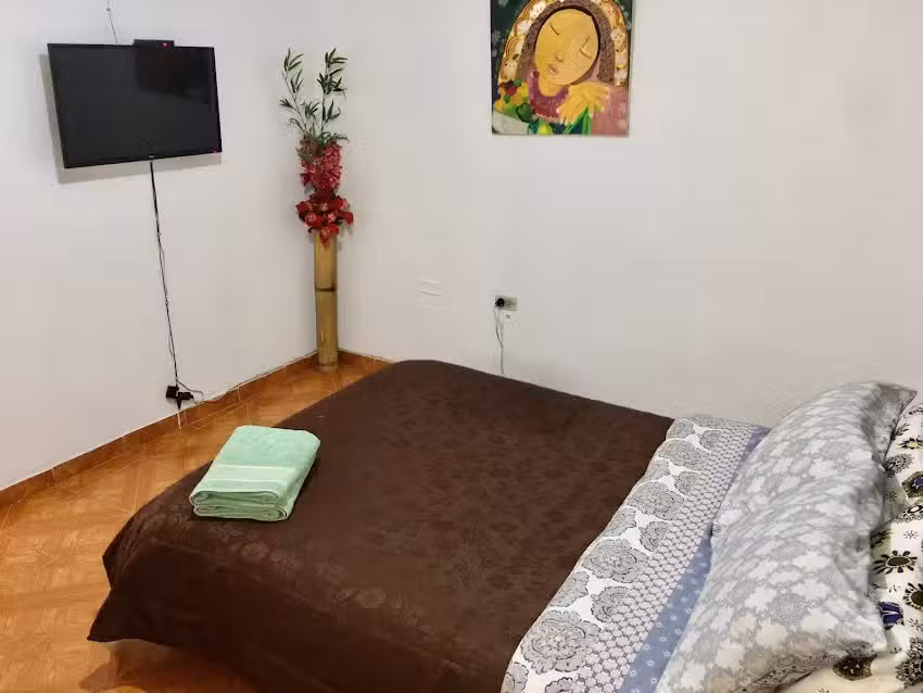 Dorado Airport Rooms & Apartaments