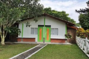 Ecocaba&ntilde;as Colombia/Pereira-Combia