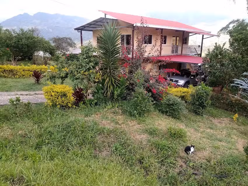 Ecogranja Las Azucenas