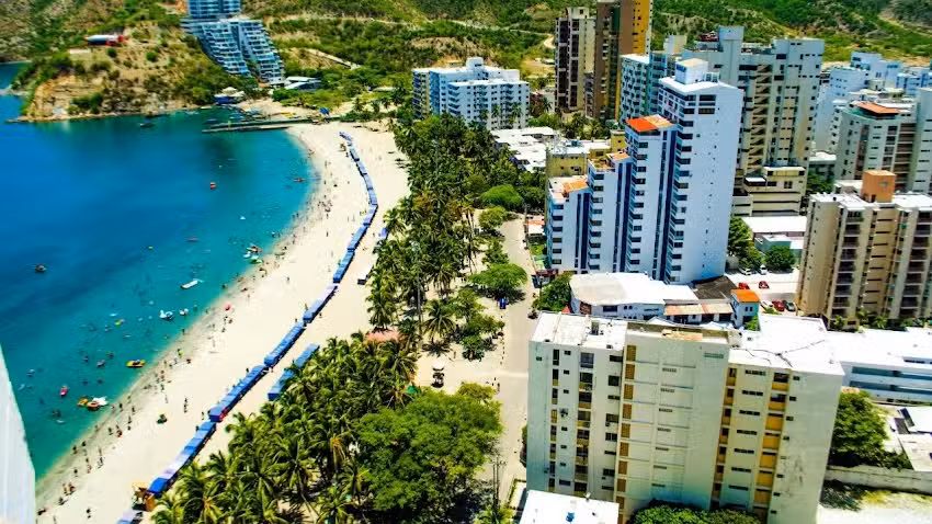 Edificio El Pe&ntilde;&oacute;n del Rodadero