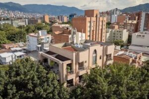 Edificio Fenicia &ndash; Apartamentos y Coworking