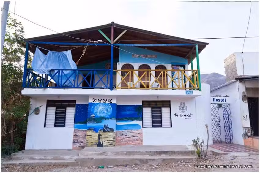 El Alquimista Hostel