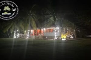 El Laguito Moñitos, Casa de Playa Privada 283m2,terreno 3.373.Piscina, kiosco propiedad y playa, vista lago.