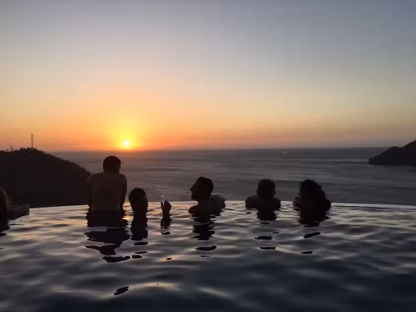 El Mirador Hostal y Club Social