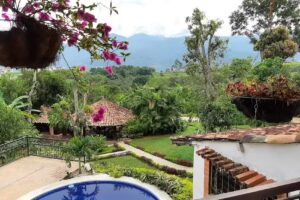 El Paraiso &ndash; Casa de campo