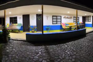 Entre Hojas en Finca ALCAN La Graminea Pereira