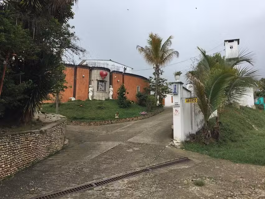 ESTADERO MOTEL LOS GANSOS