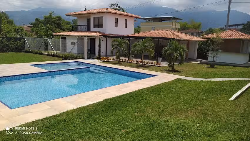 Finca acuarela campestre