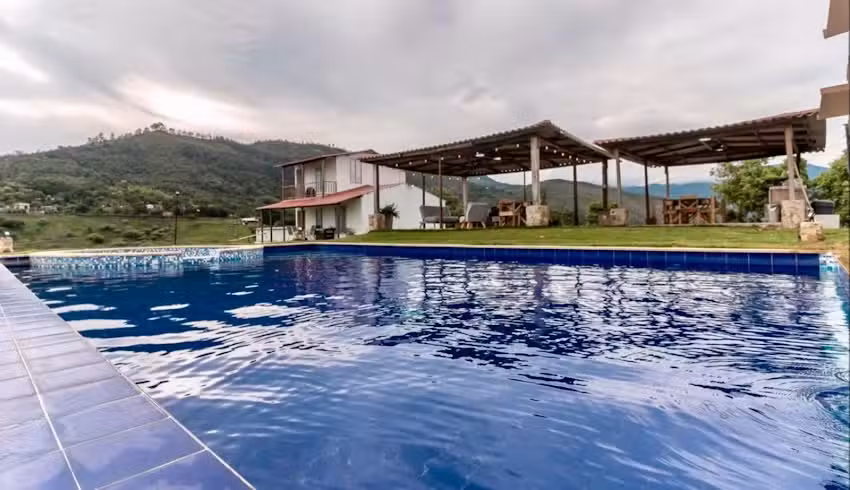 FINCA ALTOS DE GOLONDRINAS