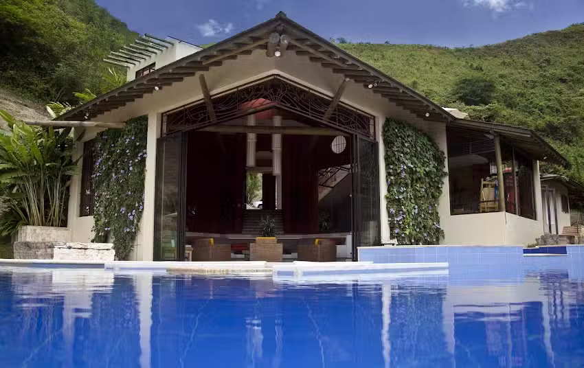 Finca Ananda en Anapoima descanso familiar piscina