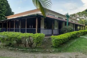 Finca de descanso campo alegre