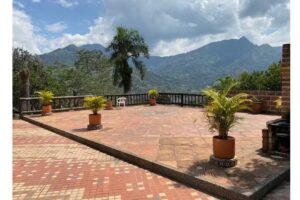 Finca el Castillo Copacabana. Top 1 en Fincas!