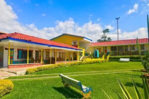 FINCA EL PARAISO. Altagracia.