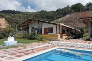 Finca en Alquiler Terrazas del Lago Calima