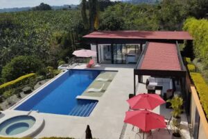 Finca Hotel El Tesoro