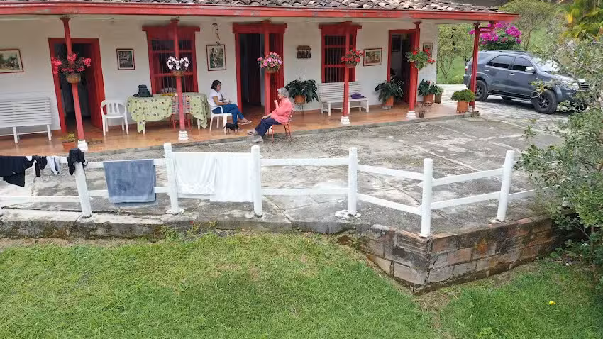 Finca Hotel Sandon&aacute;