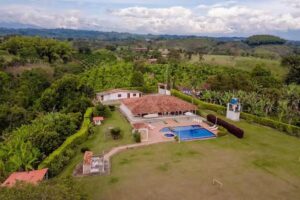 Finca La Caba&ntilde;ita