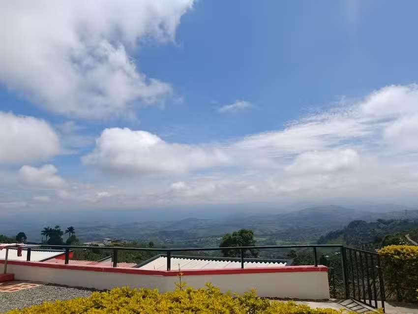 Finca la Pista en Palestina