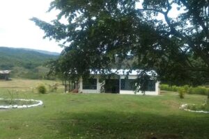 Finca la so&ntilde;ada alto de isna