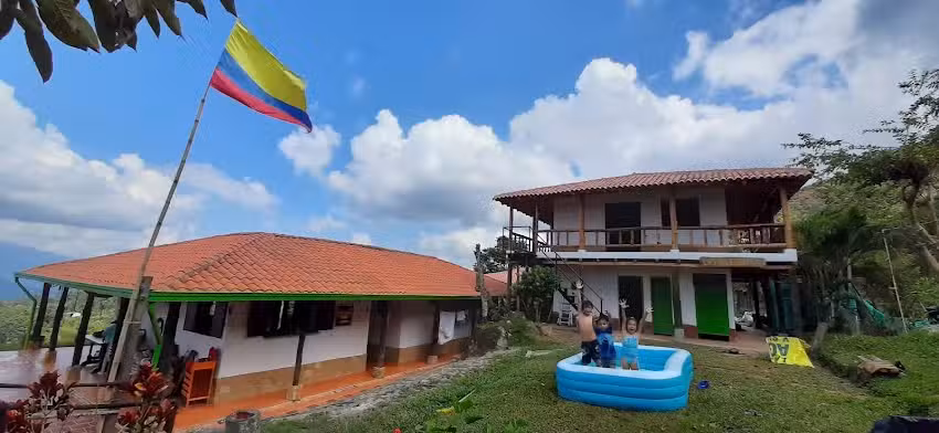 Finca Las Alegr&iacute;as