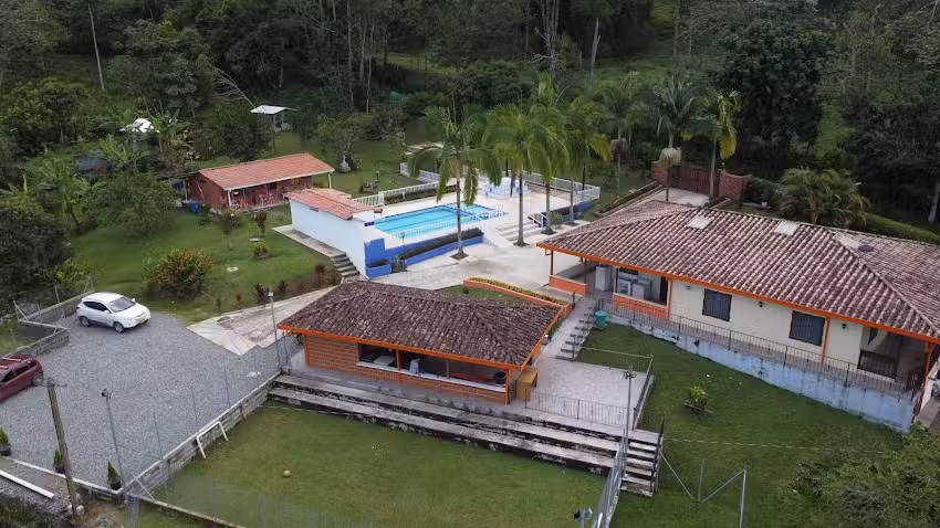 Finca Las Jotas T&aacute;mesis