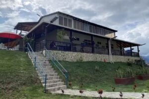 Finca las palmas calima