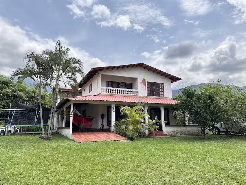 FINCA PALMIRA VILLA LAURA TABLONES