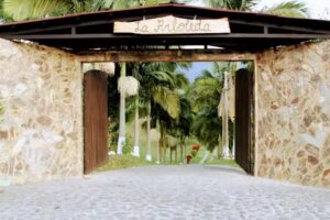 Finca tur&iacute;stica la Arboleda