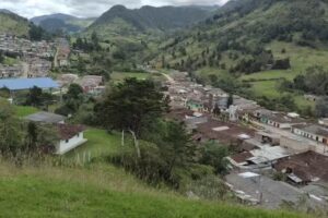 FINCA URBANA LA TURQUESA