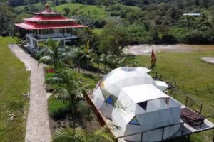 Glamping y Hotel El fais&aacute;n dorado