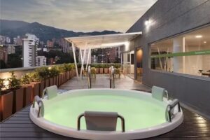 Hampton by Hilton Medellín