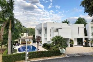 HERMOSA Y MODERNA CASA QUINTA CAMPESTRE