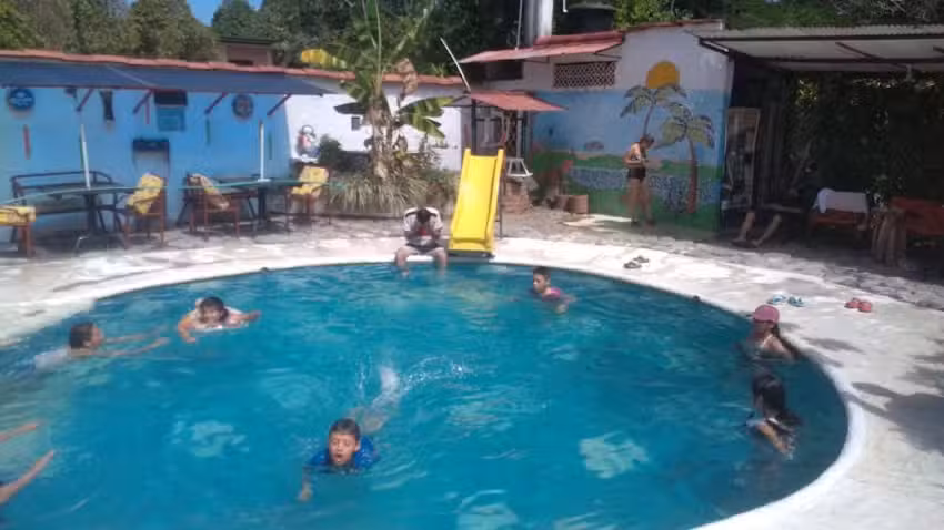 Hospedaje, Alojamiento Econ&oacute;mico Charito Green