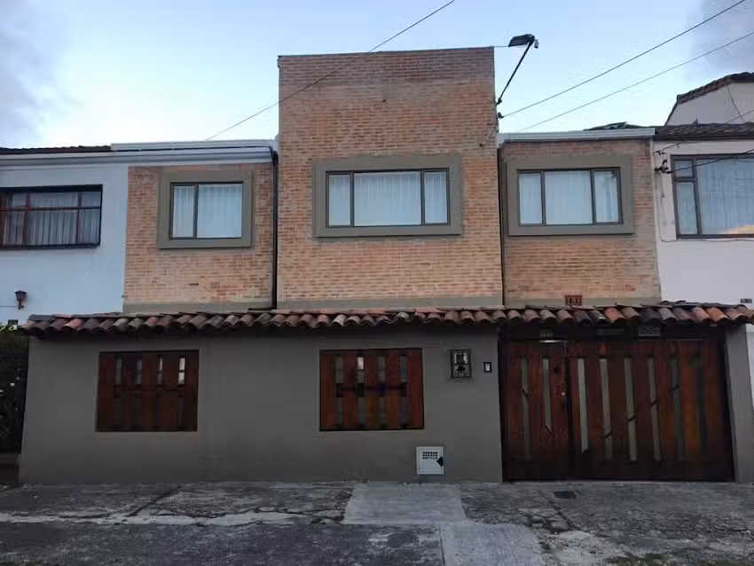 Hospedaje Arca House