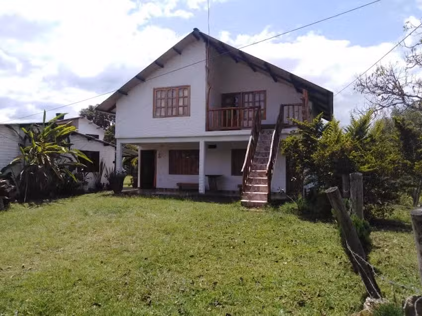 Hospedaje Caba&ntilde;as el tr&eacute;bol San Agust&iacute;n Huila