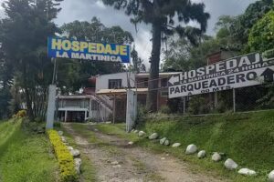 HOSP&Eacute;DAJE CAMPESTRE LA MARTINICA